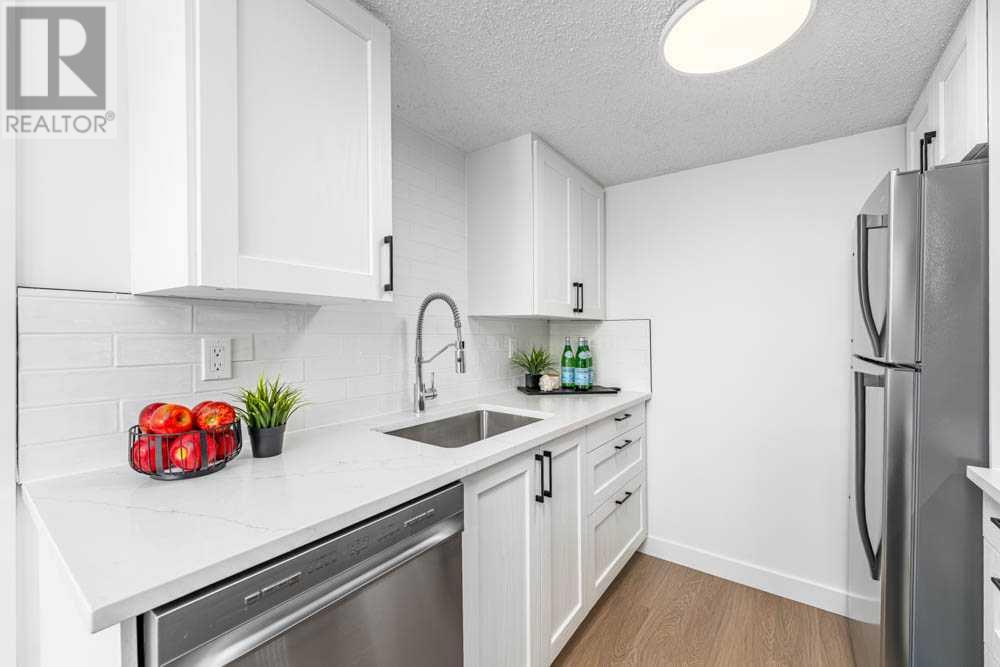 Single Family House for Sale in    Avenue NW Huntington Hills Calgary 