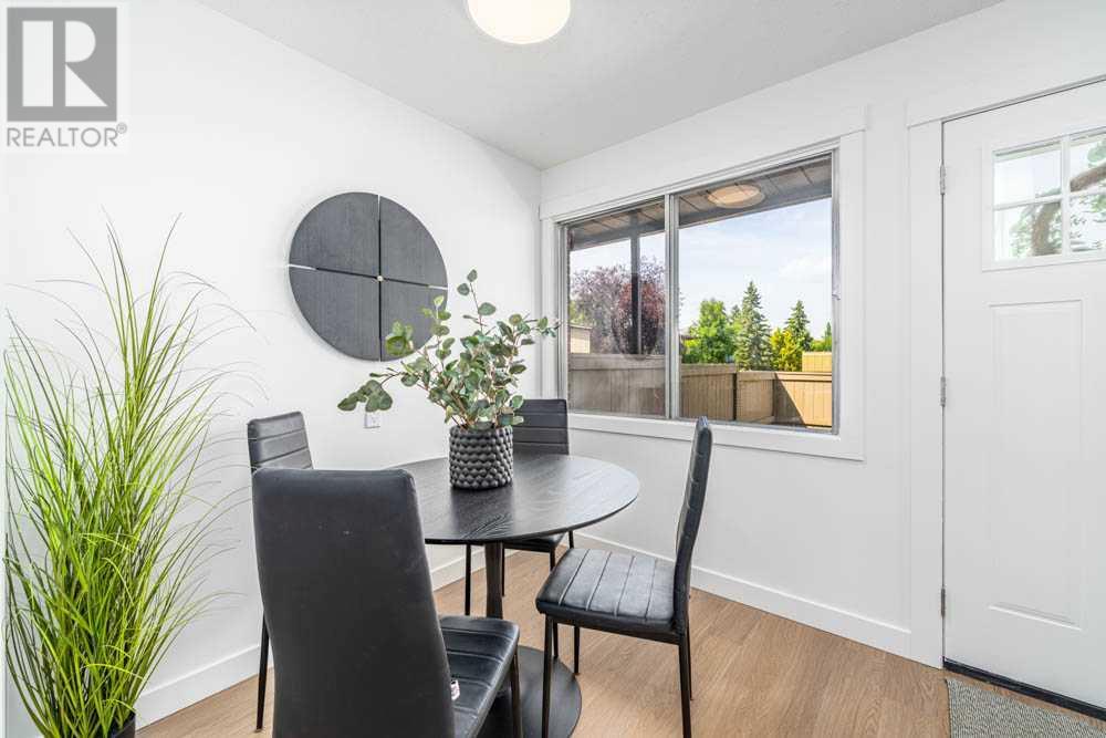Single Family House for Sale in    Avenue NW Huntington Hills Calgary 