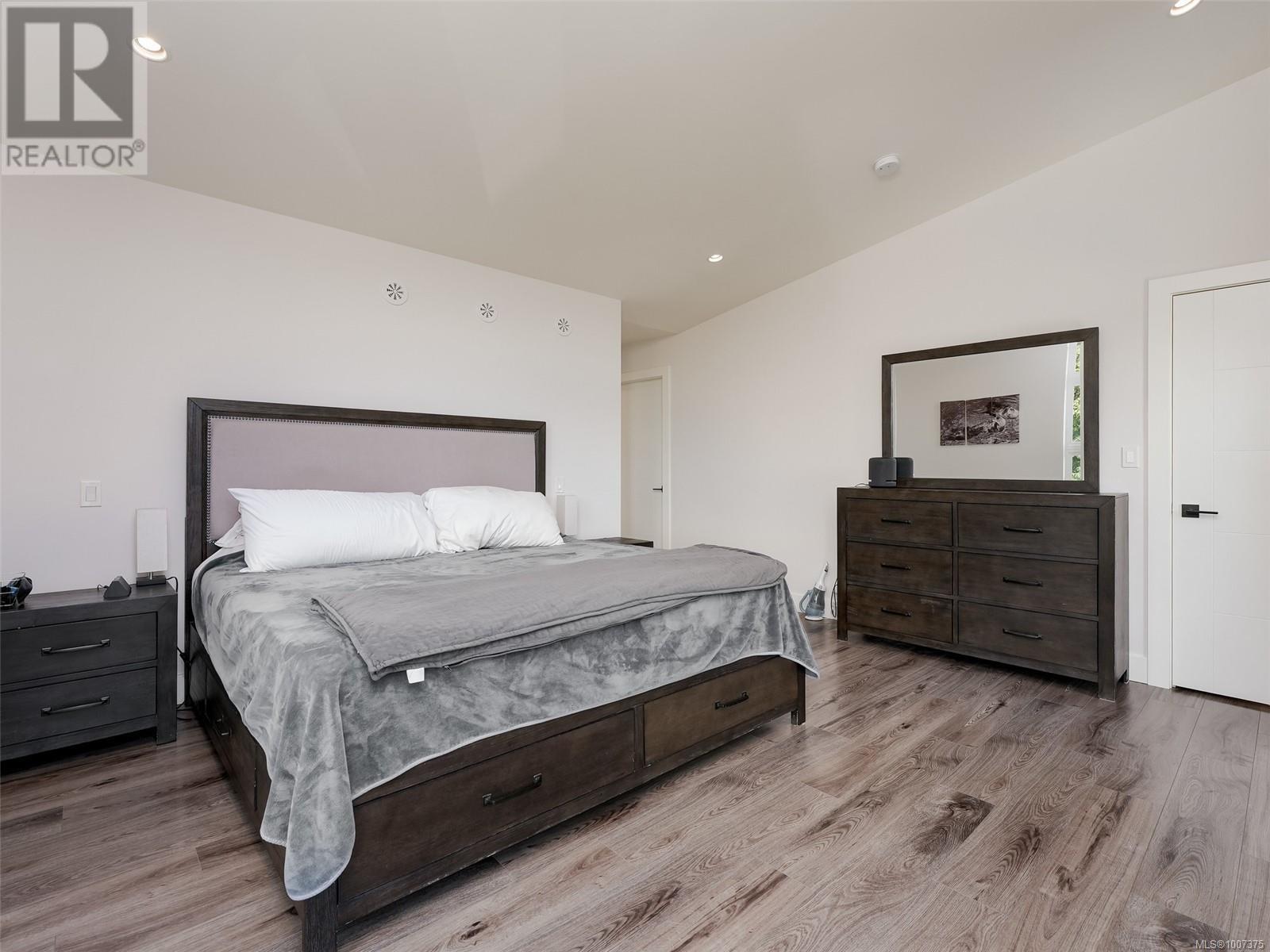 Photo 12 of 6545 Helgesen Rd, Sooke BC