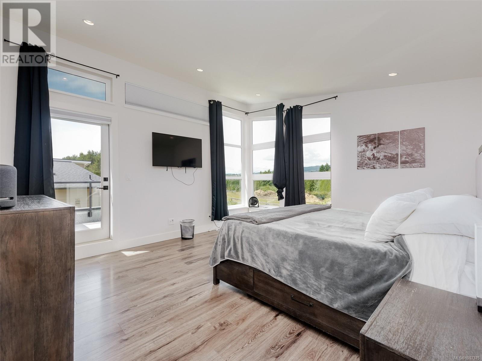 Photo 13 of 6545 Helgesen Rd, Sooke BC