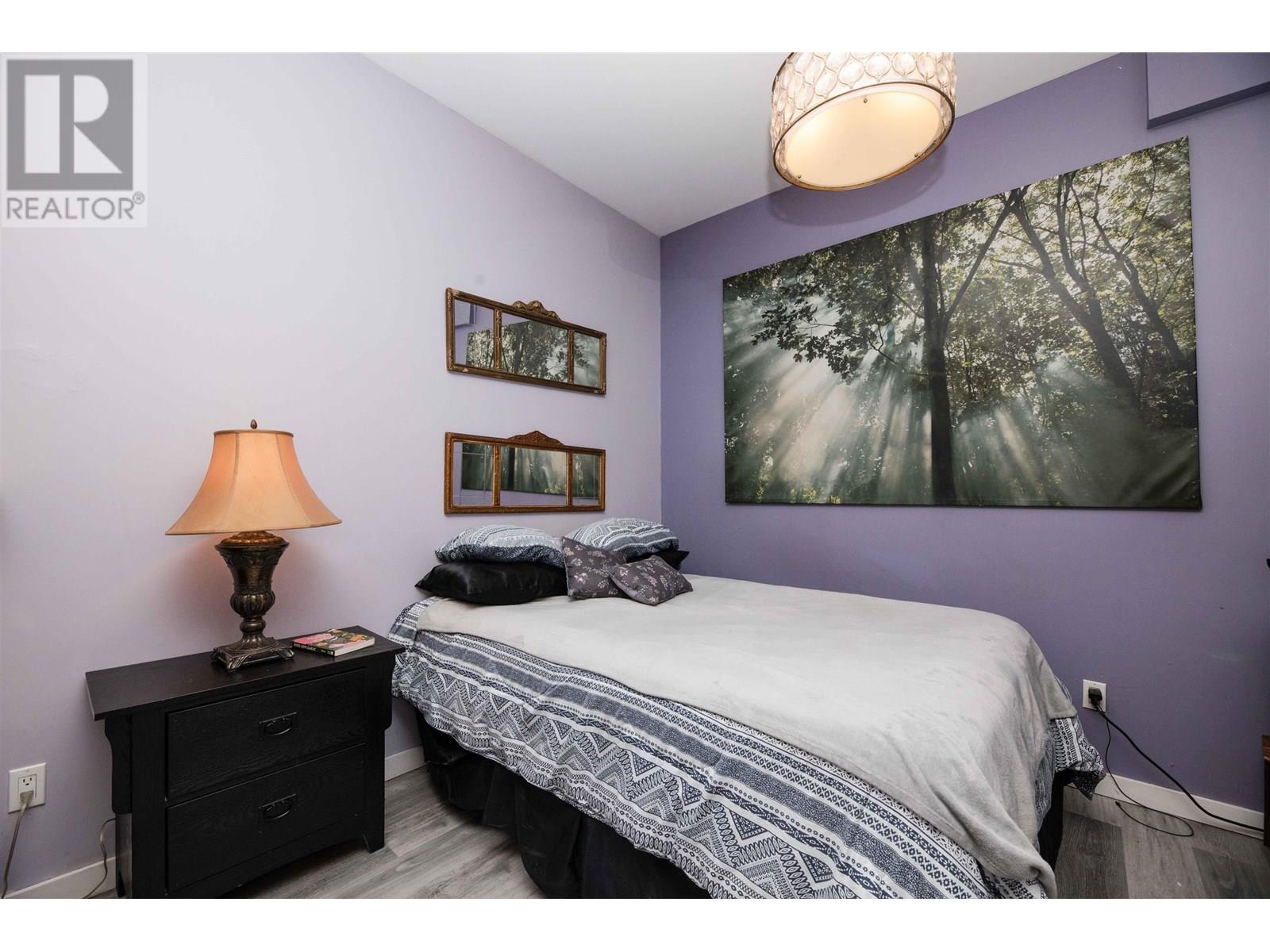 102 703 GIBSONS WAY, Gibsons