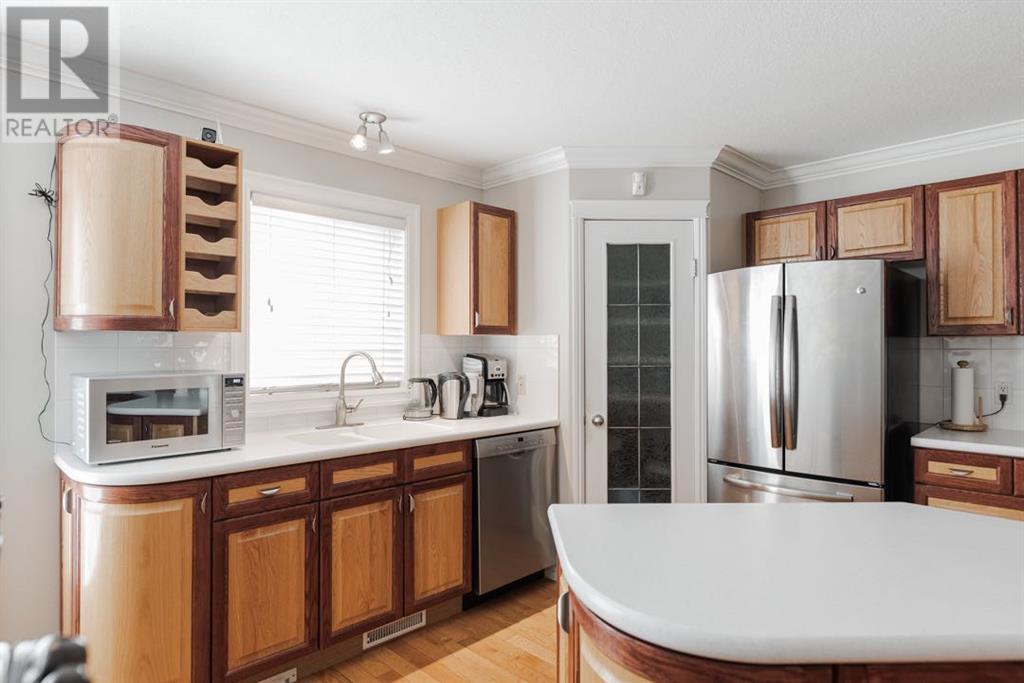 Photo 9 of 122 Laboucane Bay, Fort Mcmurray AB