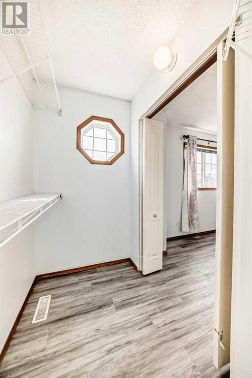 Single Family House for Sale in  Saddleback Way NE Saddle Ridge Calgary 