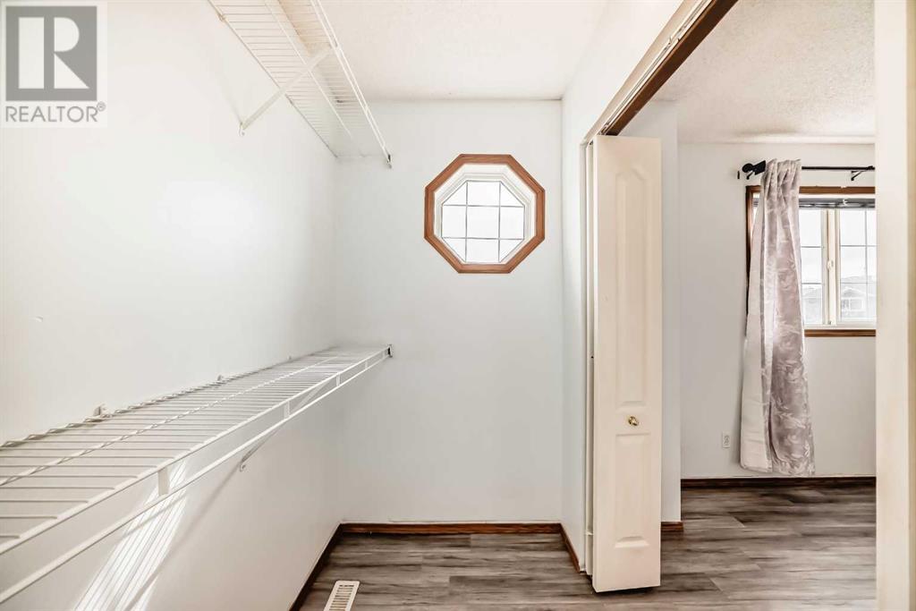 Single Family House for Sale in  Saddleback Way NE Saddle Ridge Calgary 