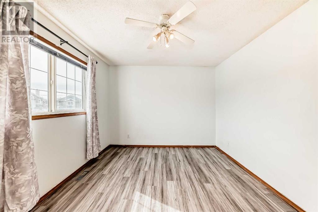 Single Family House for Sale in  Saddleback Way NE Saddle Ridge Calgary 