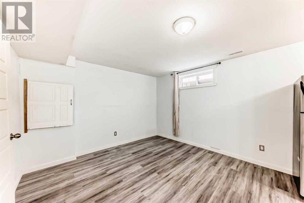 Single Family House for Sale in  Saddleback Way NE Saddle Ridge Calgary 