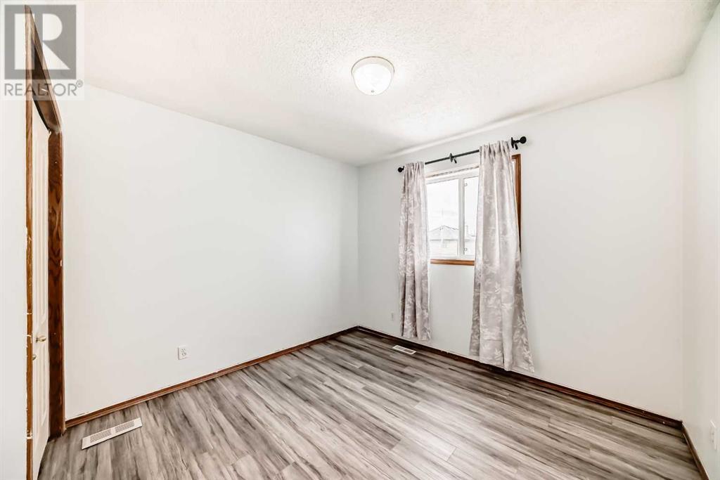 Single Family House for Sale in  Saddleback Way NE Saddle Ridge Calgary 