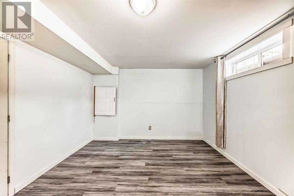 Single Family House for Sale in  Saddleback Way NE Saddle Ridge Calgary 