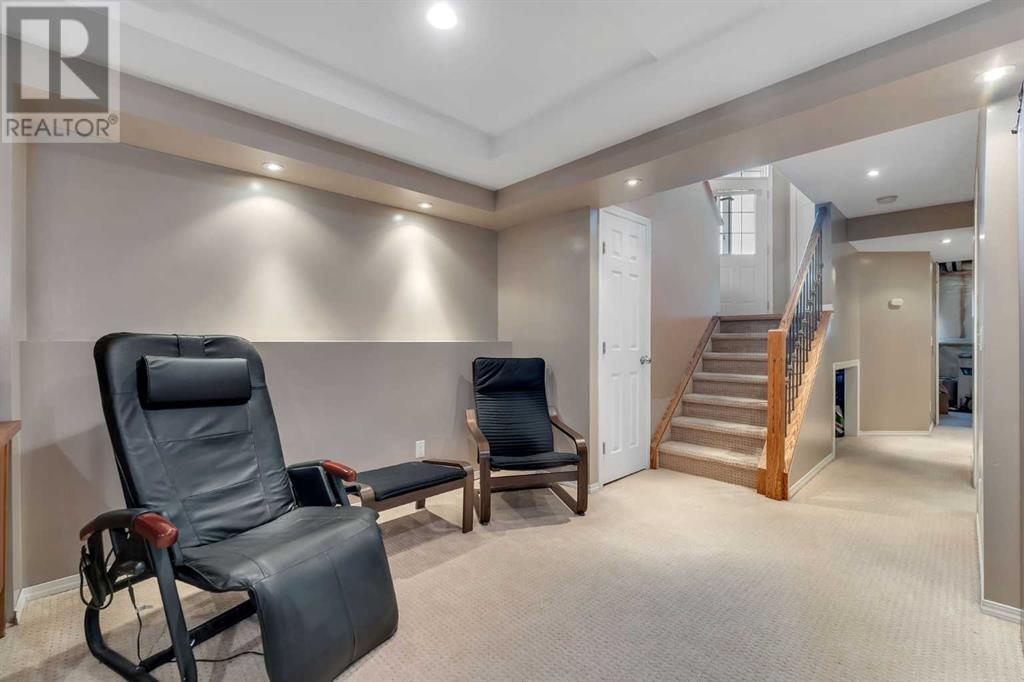 Single Family House Bi-level for Sale in  Covehaven Court NE Coventry Hills Calgary 