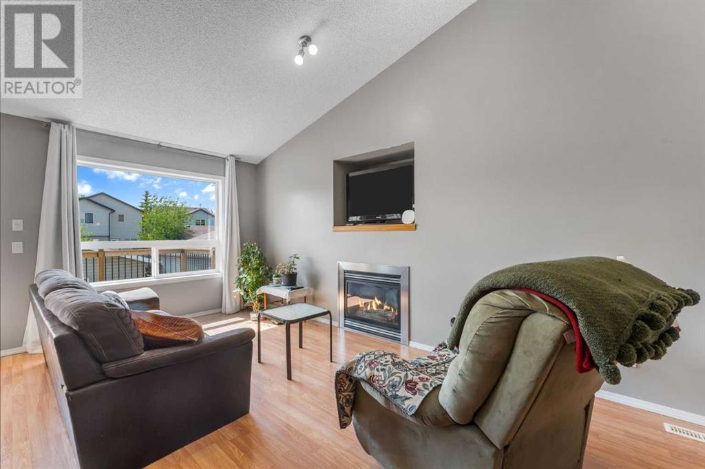 Single Family House Bi-level for Sale in  Covehaven Court NE Coventry Hills Calgary 
