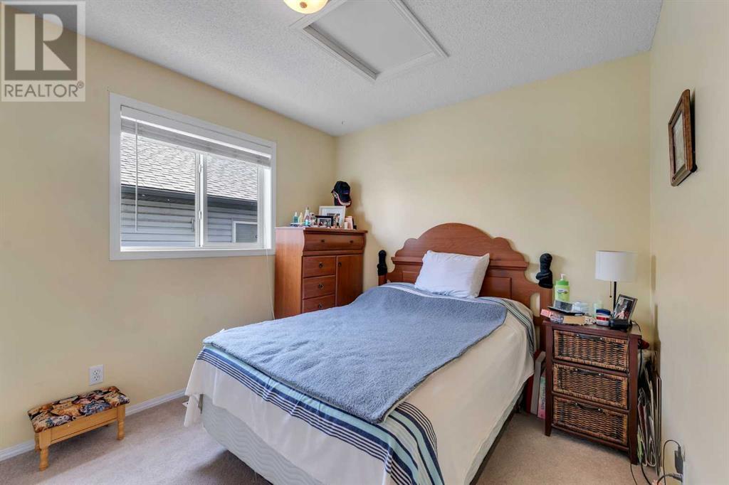 Single Family House Bi-level for Sale in  Covehaven Court NE Coventry Hills Calgary 