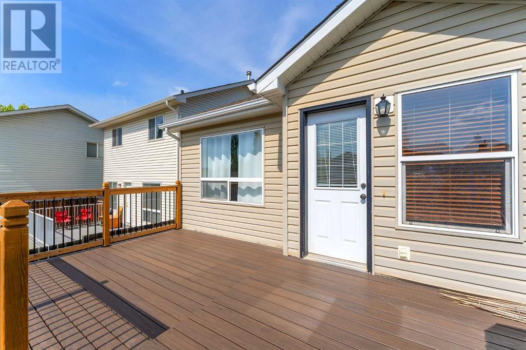 Single Family House Bi-level for Sale in  Covehaven Court NE Coventry Hills Calgary 