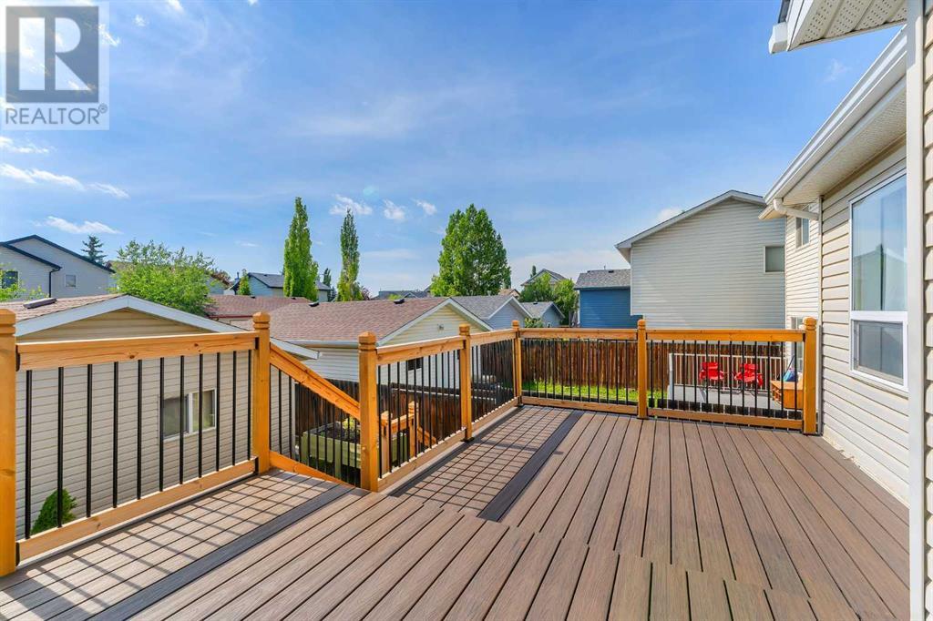 Single Family House Bi-level for Sale in  Covehaven Court NE Coventry Hills Calgary 