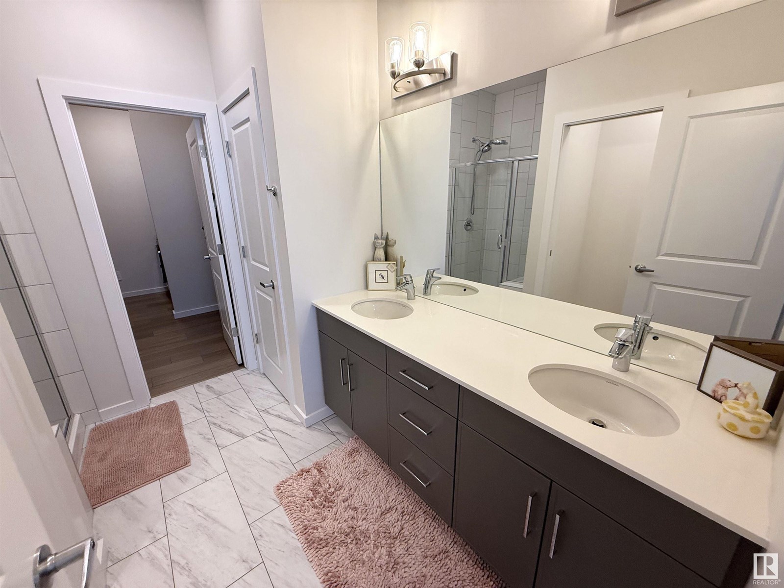 Photo 23 of 22114 81 A Av Nw, Edmonton AB