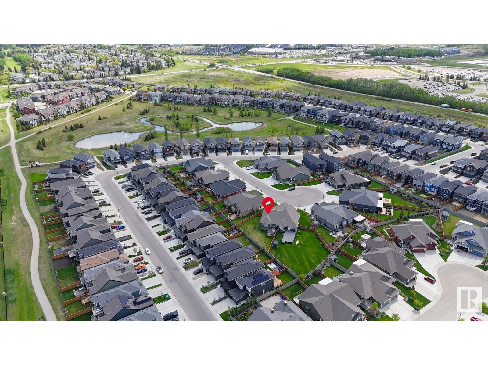 Photo 7 of 22114 81 A Av Nw, Edmonton AB