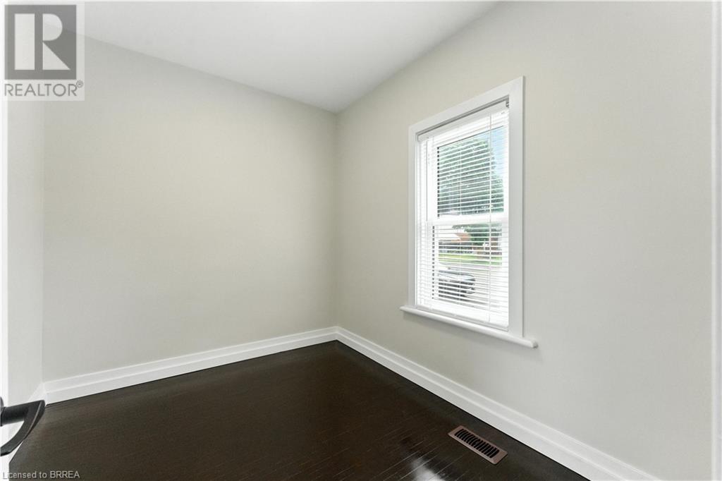Photo 20 of 34 North Park Street, Brantford ON