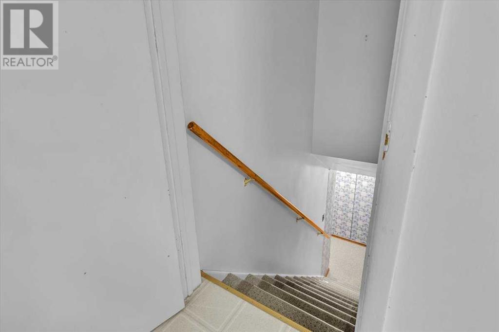 Photo 19 of 2619 37 Street Sw, Calgary AB