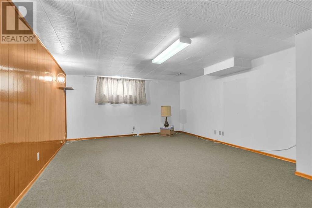 Photo 20 of 2619 37 Street Sw, Calgary AB