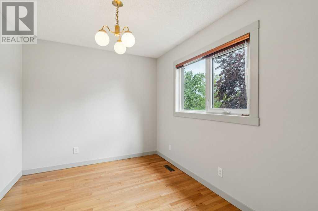 Single Family House Bungalow for Sale in  Coach Side Road SW Coach Hill Calgary 