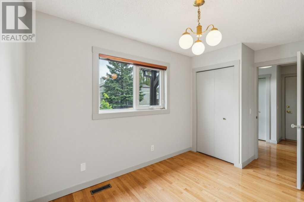 Single Family House Bungalow for Sale in  Coach Side Road SW Coach Hill Calgary 