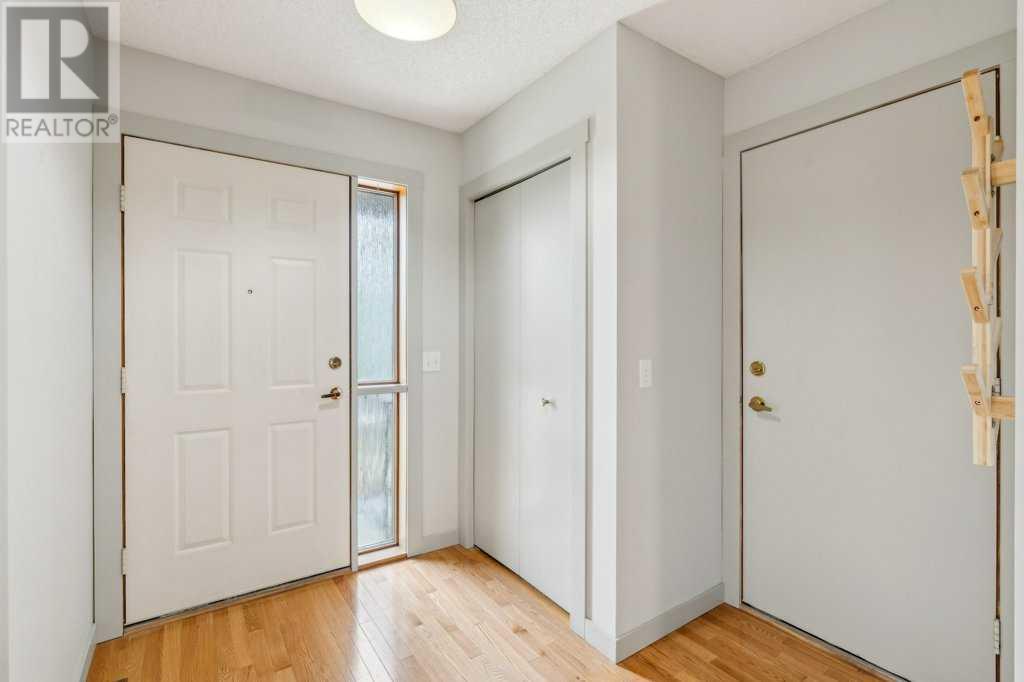 Single Family House Bungalow for Sale in  Coach Side Road SW Coach Hill Calgary 