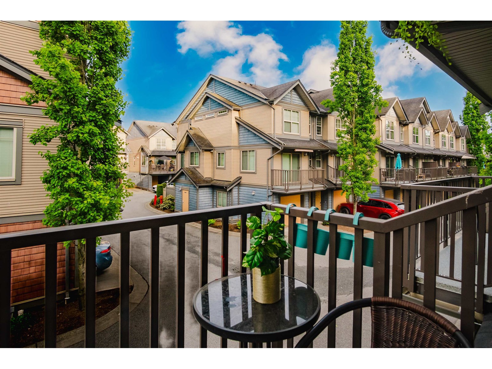Photo 6 of 24 7121 192 Street, Surrey BC