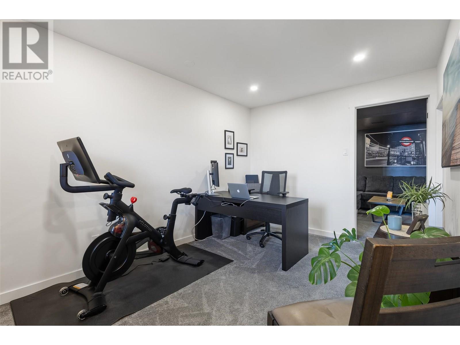  4239 4th Avenue, Peachland