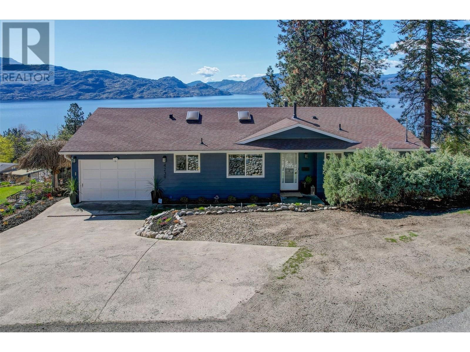  4239 4th Avenue, Peachland