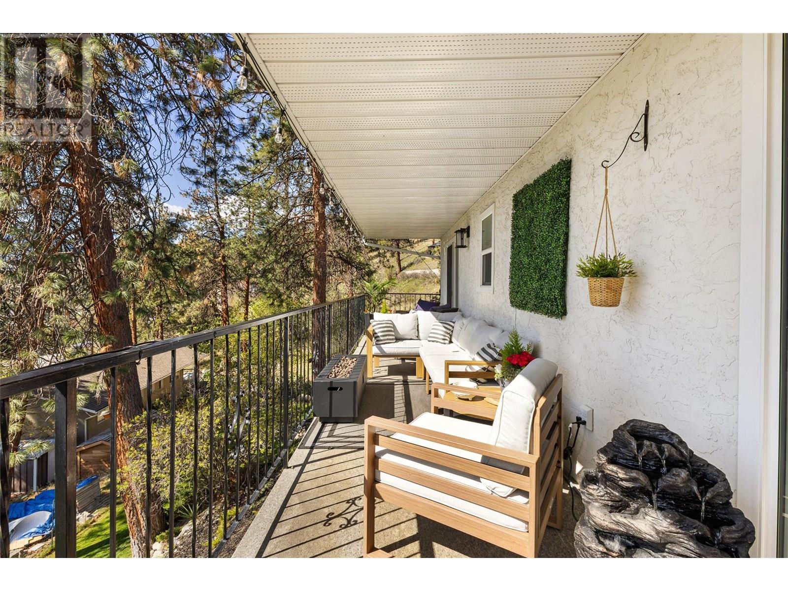  4239 4th Avenue, Peachland