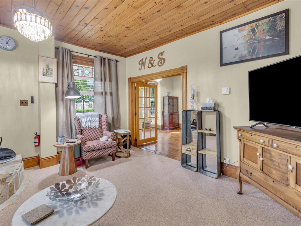 Photo 4 of 323 Eveline Street, Selkirk MB