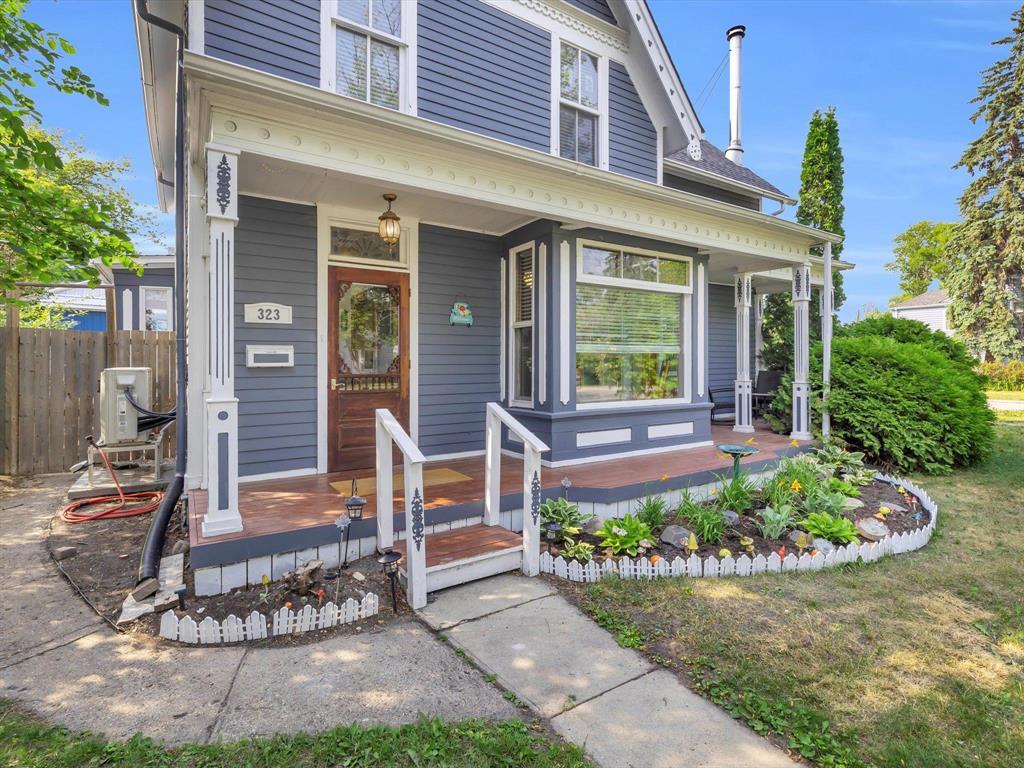 Photo 31 of 323 Eveline Street, Selkirk MB