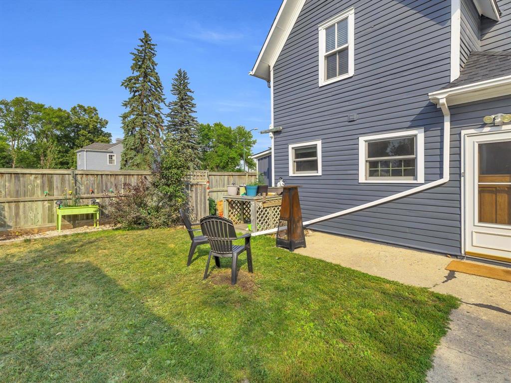 Photo 7 of 323 Eveline Street, Selkirk MB