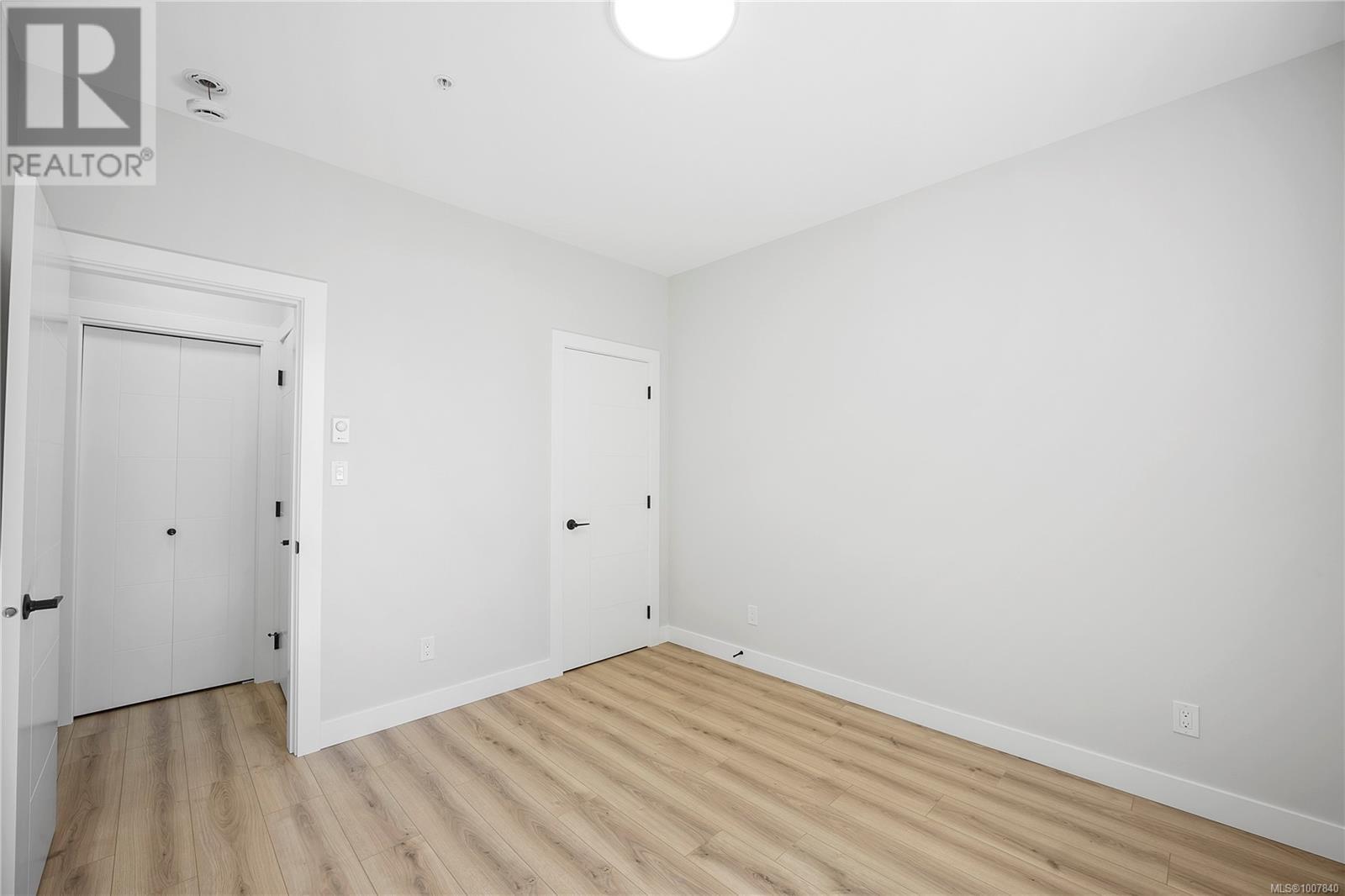 Photo 13 of 6111 Pine Ridge Cres, Nanaimo BC