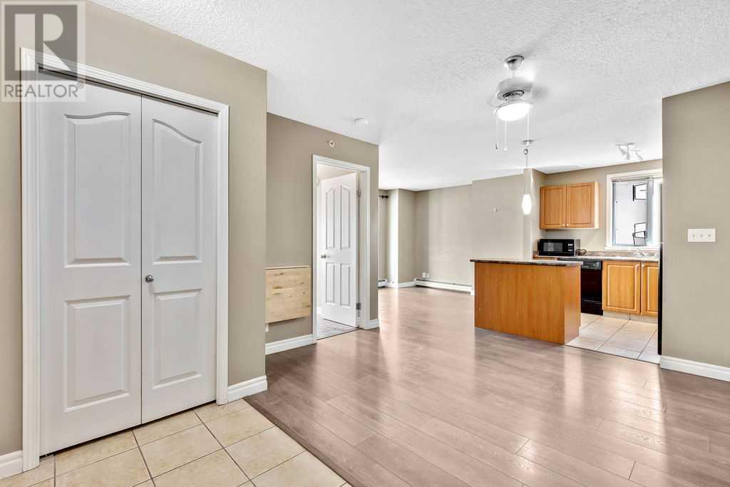 Photo 3 of 1618 1111 6 Avenue Sw, Calgary AB