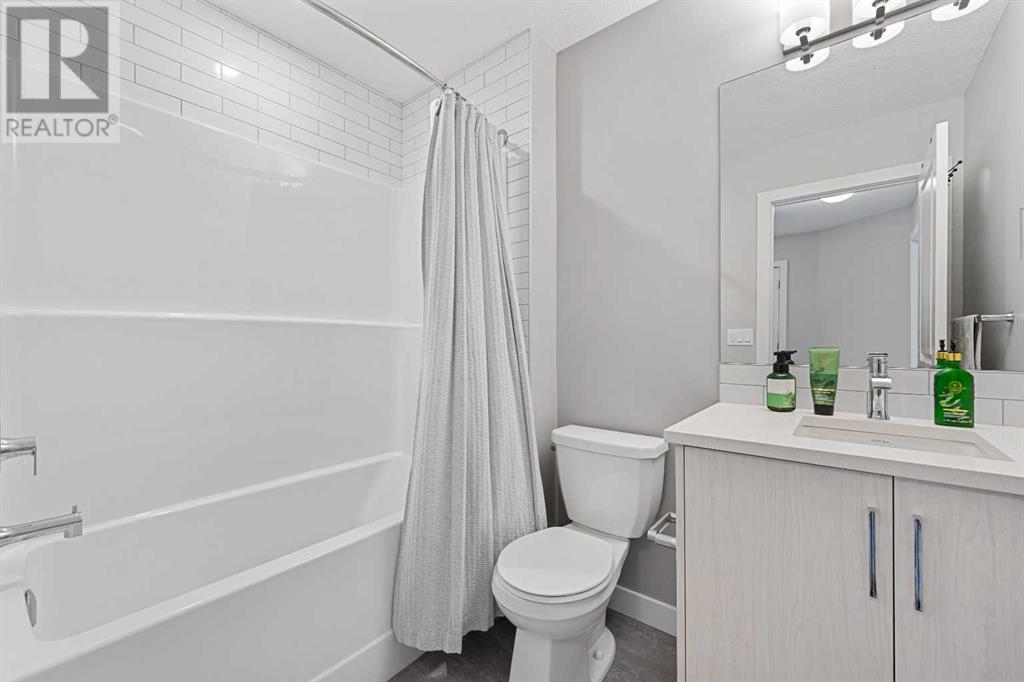 Single Family House for Sale in  Crestbrook Common SW Crestmont Calgary 