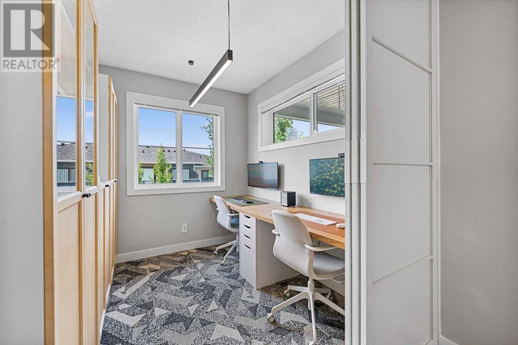 Single Family House for Sale in  Crestbrook Common SW Crestmont Calgary 