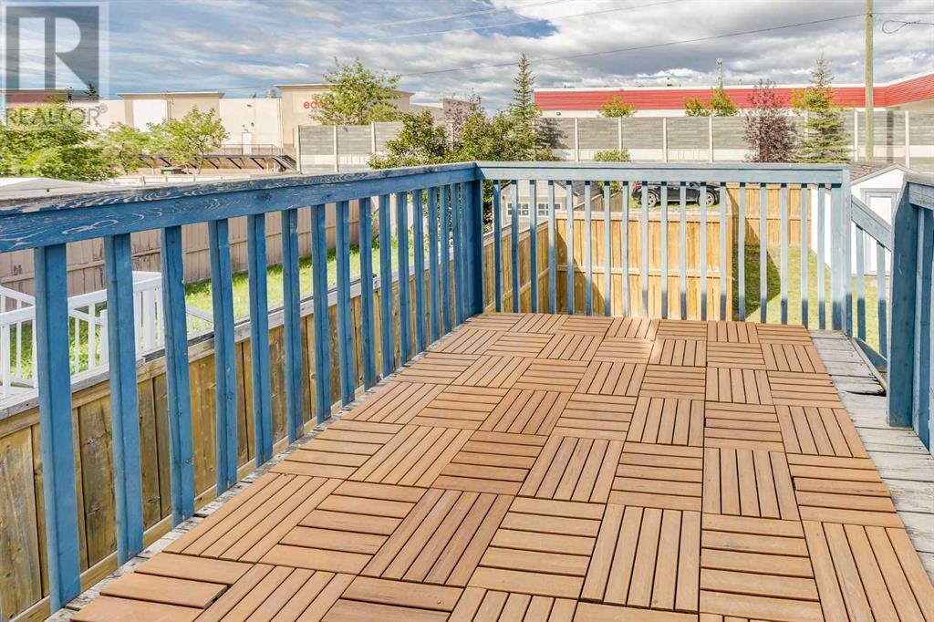 Single Family House Bi-level for Sale in  Covehaven Road NE Coventry Hills Calgary 