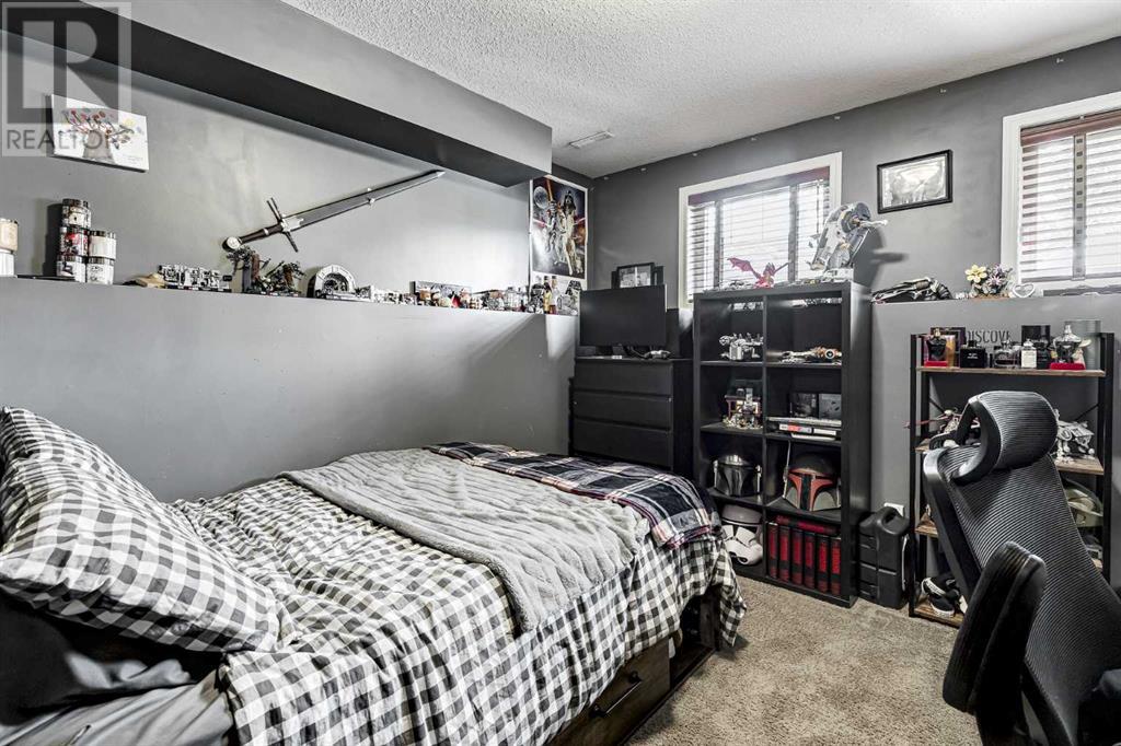 Single Family House Bi-level for Sale in  Covehaven Road NE Coventry Hills Calgary 