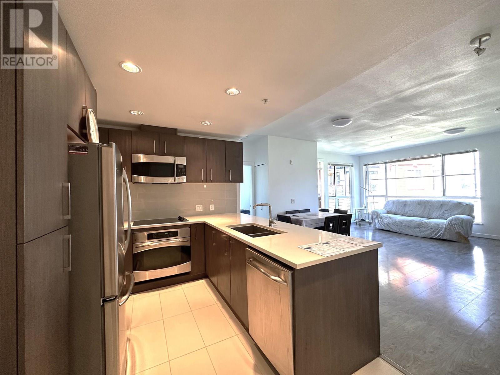 Photo 4 of 513 5983 Gray Avenue, Vancouver BC