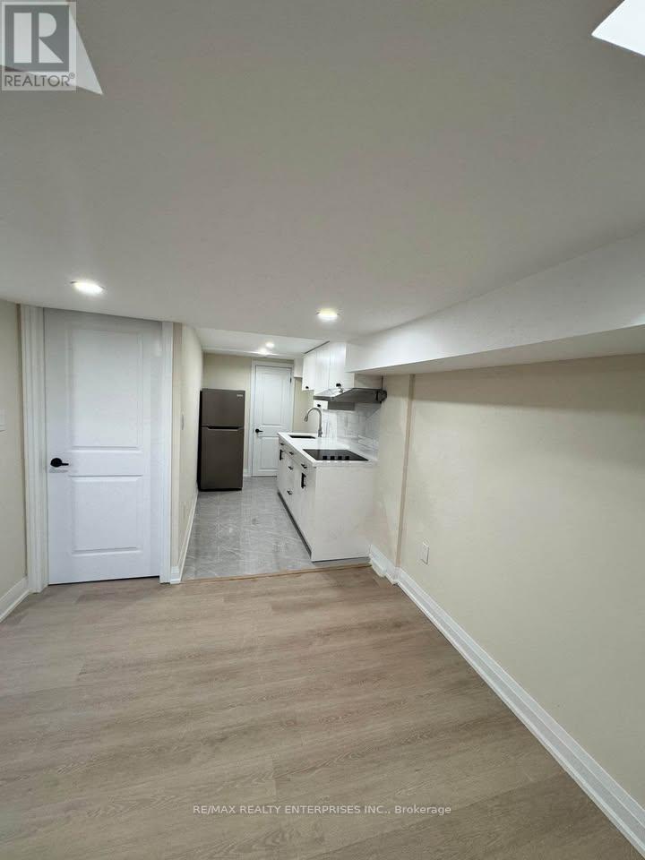 Photo 3 of 60 Wakelin Lower Terrace, St Catharines ON