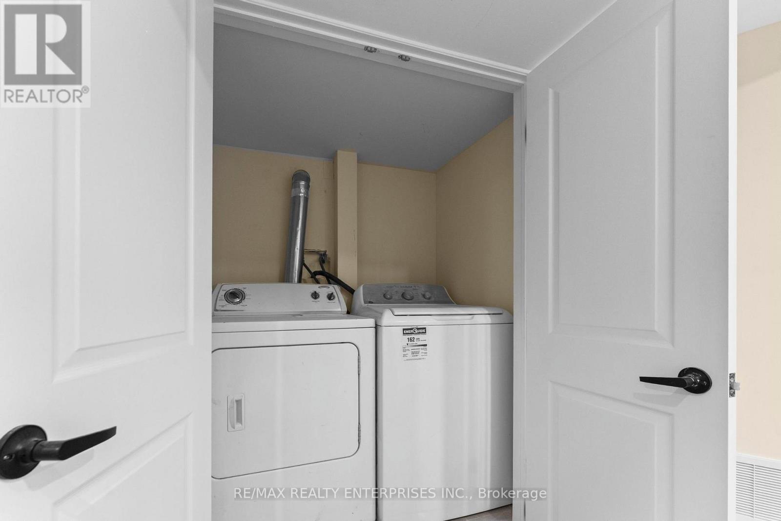 Photo 9 of 60 Wakelin Lower Terrace, St Catharines ON