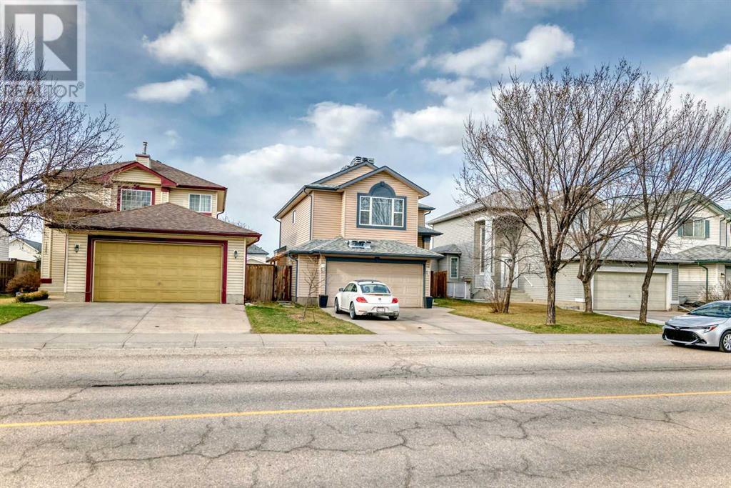Single Family House for Sale in  Coventry Hills Way NE Coventry Hills Calgary 