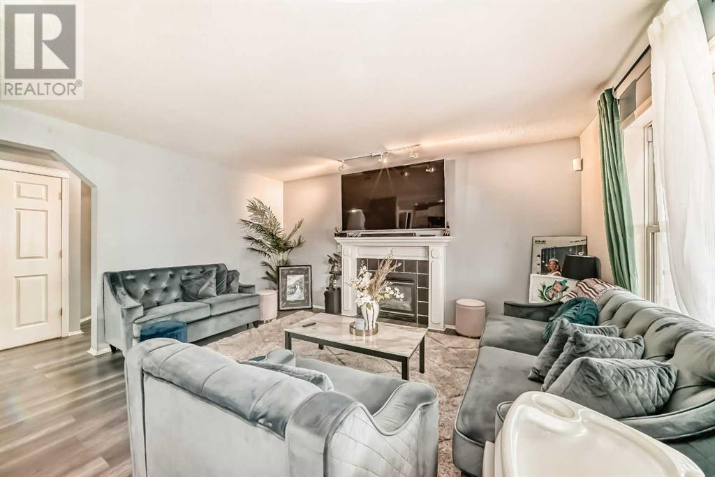 Single Family House for Sale in  Coventry Hills Way NE Coventry Hills Calgary 
