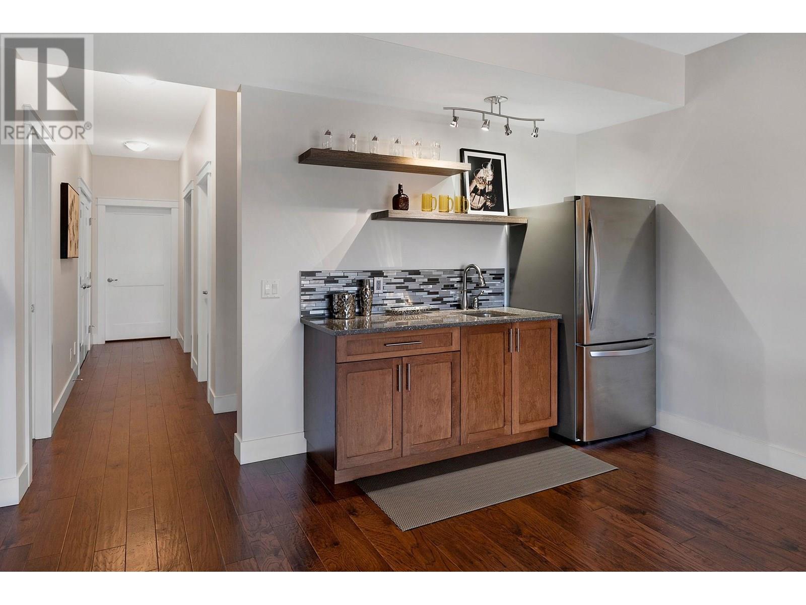  1708 Lake Vista Road, West Kelowna