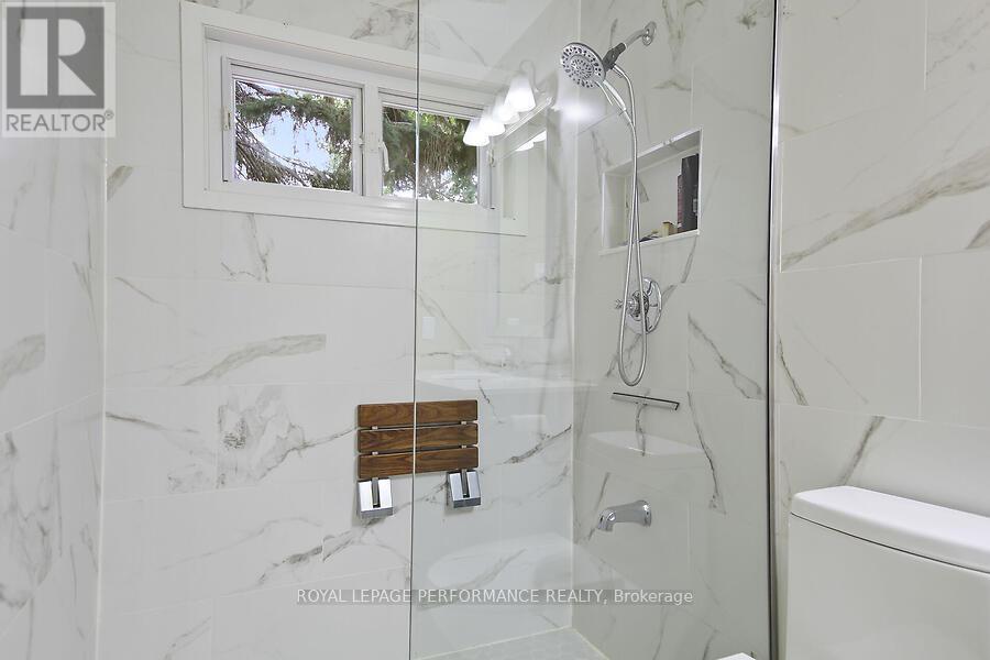 Photo 21 of 141 Abbotsford Road, Ottawa ON