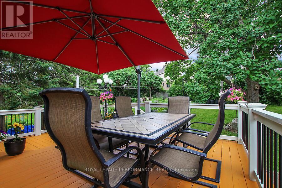 Photo 34 of 141 Abbotsford Road, Ottawa ON