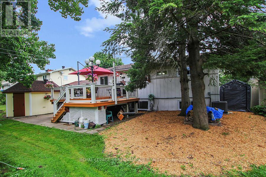 Photo 40 of 141 Abbotsford Road, Ottawa ON