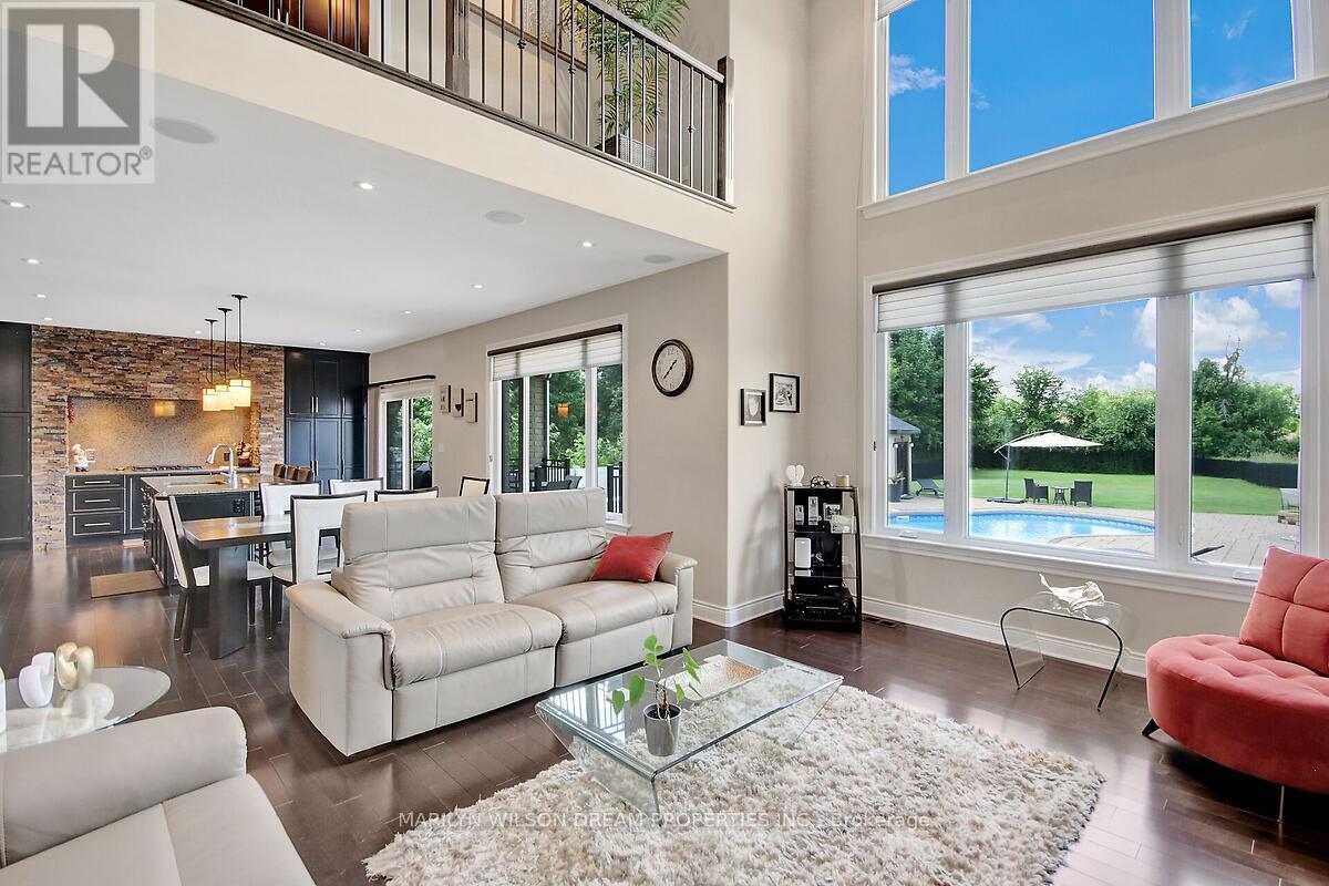 Photo 12 of 1419 Balmoral Drive, Ottawa ON
