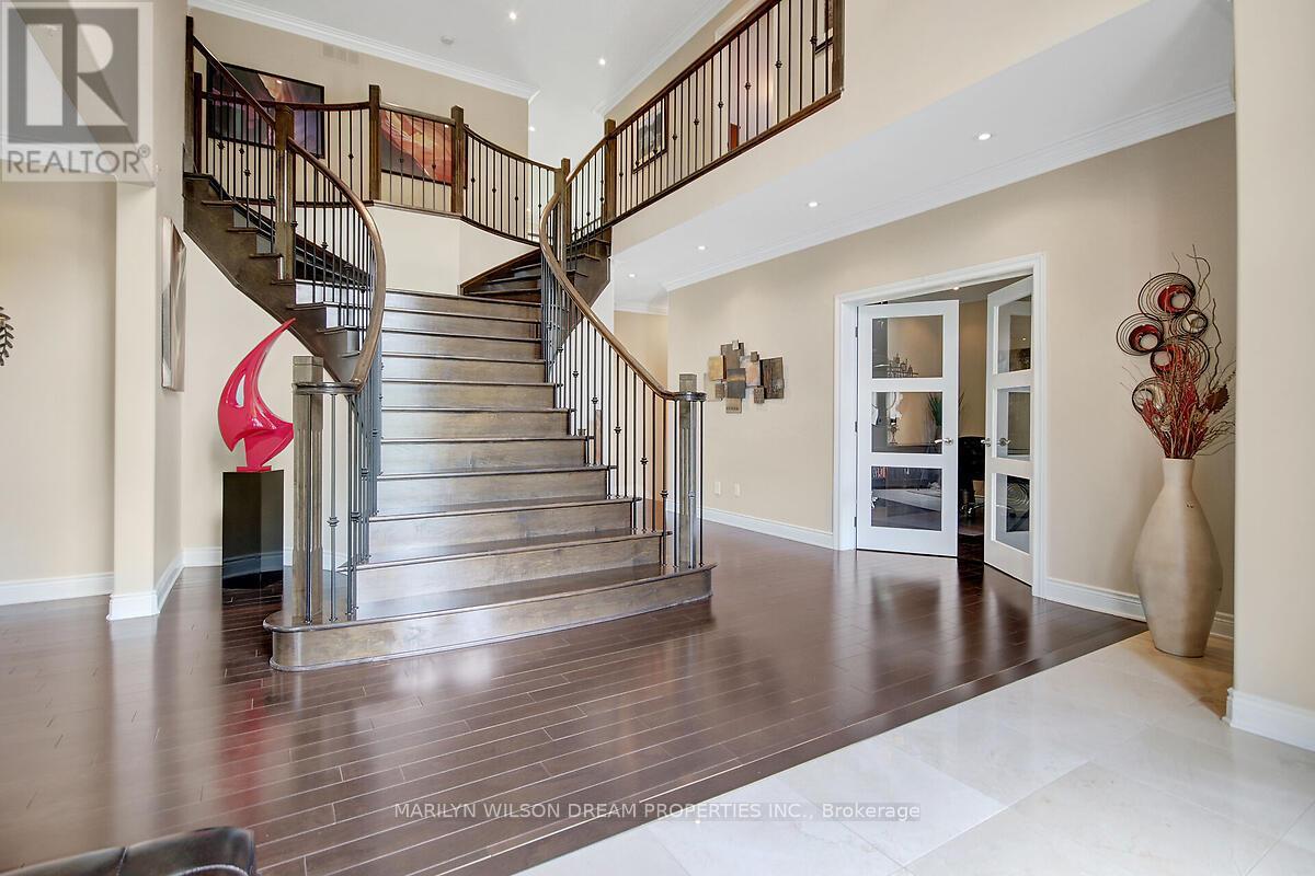 Photo 8 of 1419 Balmoral Drive, Ottawa ON