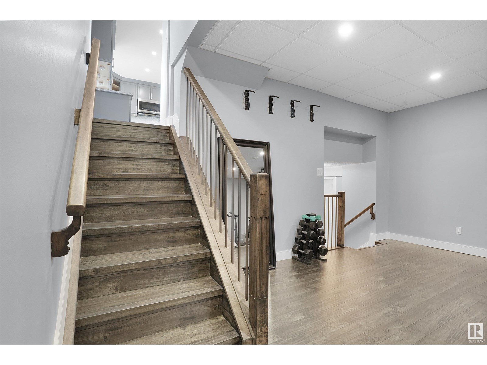 Photo 25 of 1840 35 St Nw, Edmonton AB